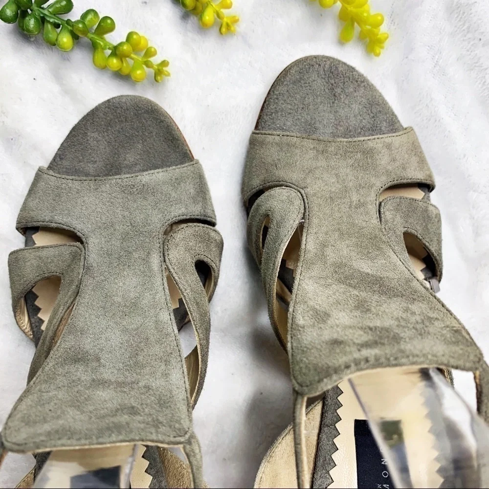 John Richmond NWOT Suede T-Strap Taupe Gray Stilettos Pumps Heels IT40/US10